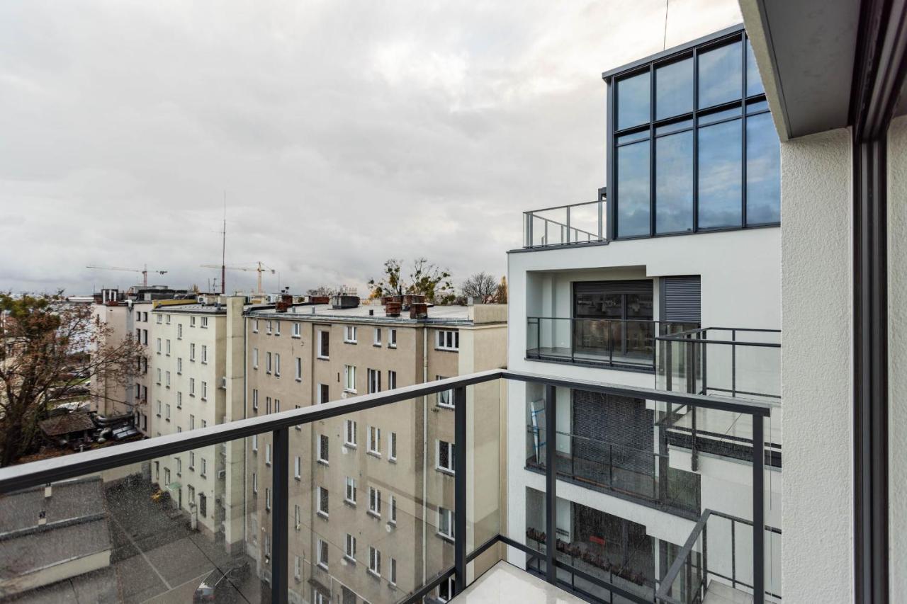 Klimatyzowany Apartament Very Berry Z Parkingiem W Poznaniu By Noclegi Renters Екстериор снимка