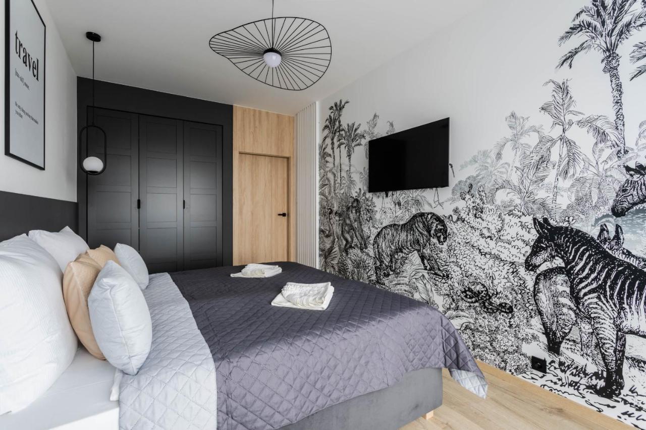 Klimatyzowany Apartament Very Berry Z Parkingiem W Poznaniu By Noclegi Renters Екстериор снимка